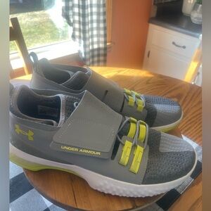 Under Armour women’s size 10 Shoes - Gray and Yellow Neon Like New